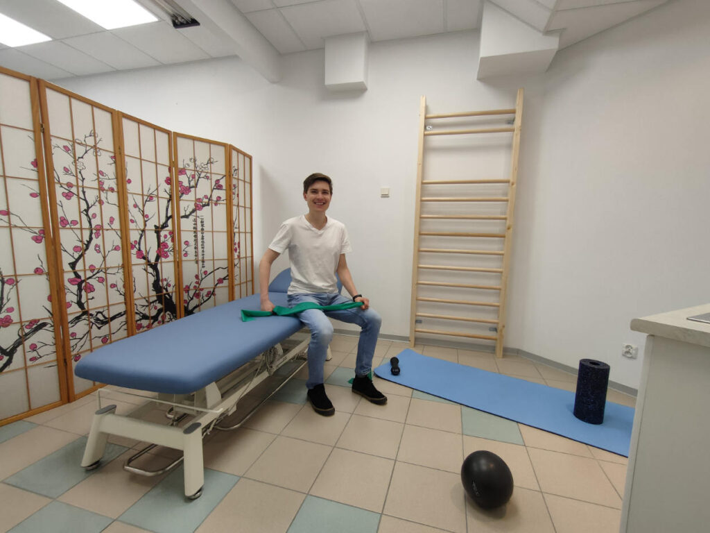 fizjoterapeuta i jego gabinet fizjoterapeutyczny